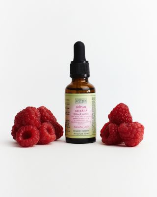 Problémová pleť? Už ne 💕💫 Vánoční balíček stvořený pro ty, co chtějí čistou a vyrovnanou pleť bez kompromisů 🎁 Uvnitř...